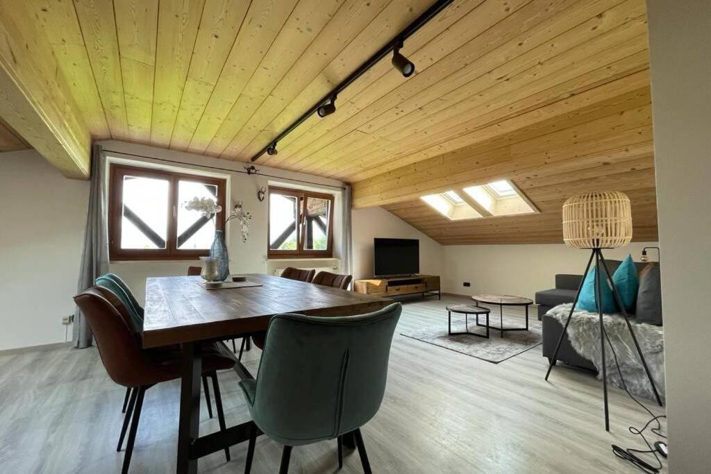 Gemuetliche Ferienwohnung Im Dg Am Tegernsee - Bergblick, Ruhe & Ganz Viel Platz Bad Wiessee Exterior foto